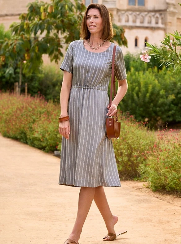 Robe rayée décontractée