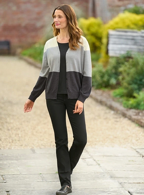 Cardigan en mérinos colour block