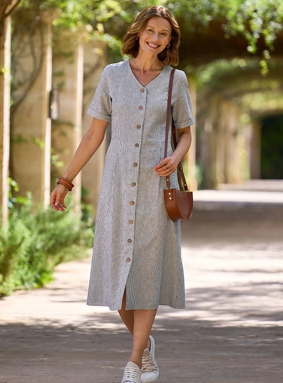 Robe entièrement boutonnée