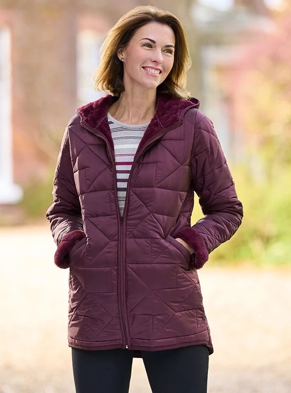 Manteau matelassé doublé fausse fourrure mûre