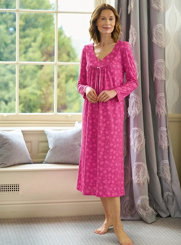 Chemise de nuit à décolleté cœur
