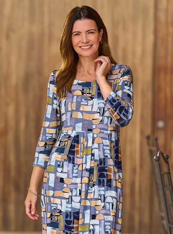 Robe d'après-midi à motifs abstraits