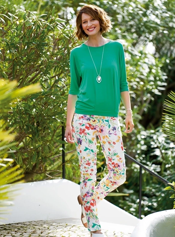 Pantalon en denim coton stretch fleuri