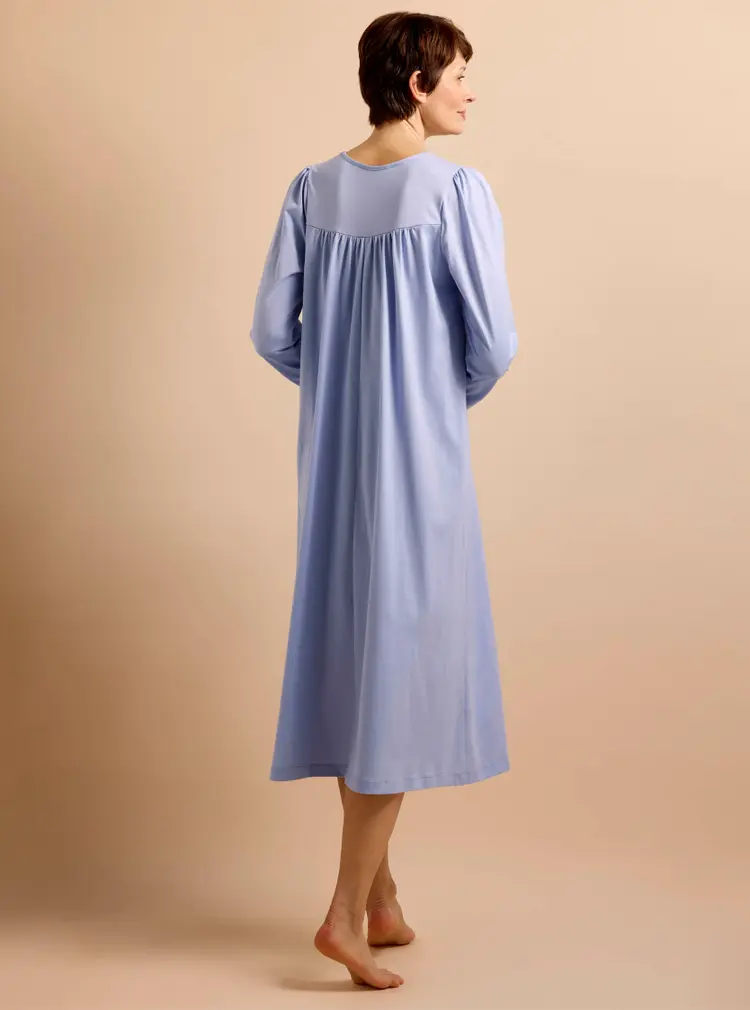 Chemise de nuit à dentelle et manches longues