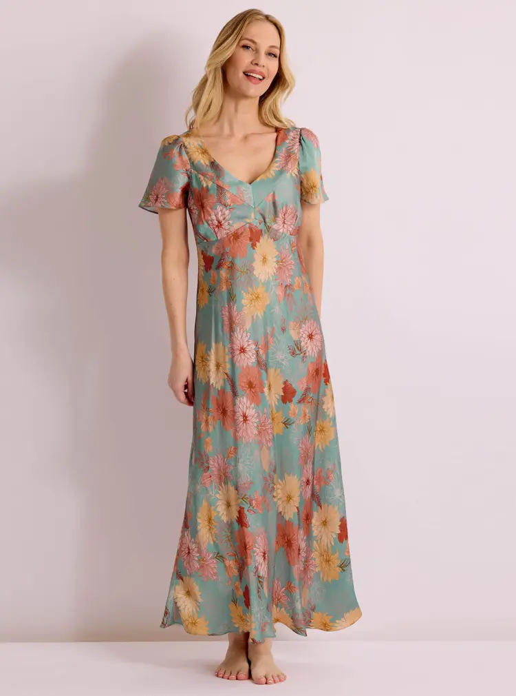 Chemise de nuit en satin luxueuse