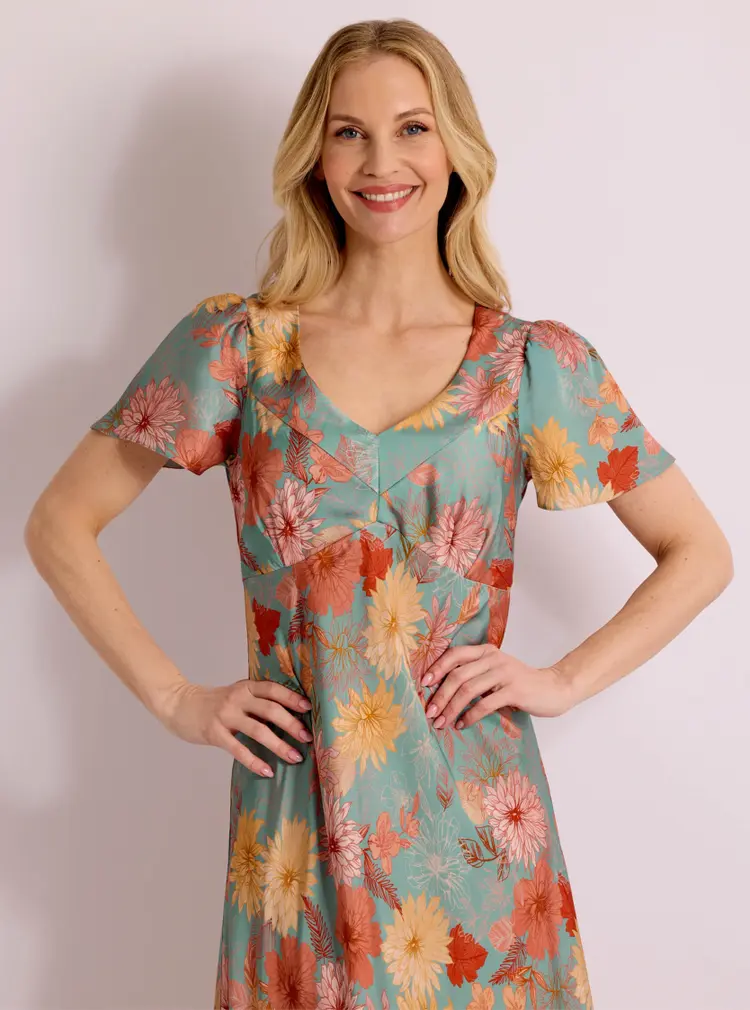 Chemise de nuit en satin luxueuse
