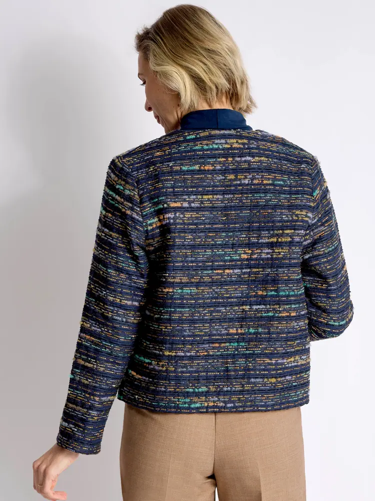 Veste sans col doublée de satin